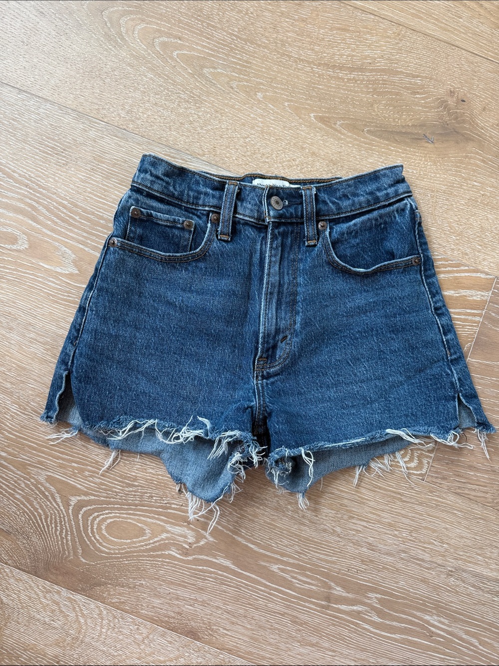 Abercrombie & Fitch Size 23/000 Denim Frayed Hem Women's Shorts - Dark Blue